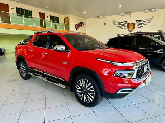 FIAT TORO 2.0 16V TURBO DIESEL RANCH 4WD AT9 FIAT TORO 2.0 16V TURBO DIESEL RANCH 4WD AT9